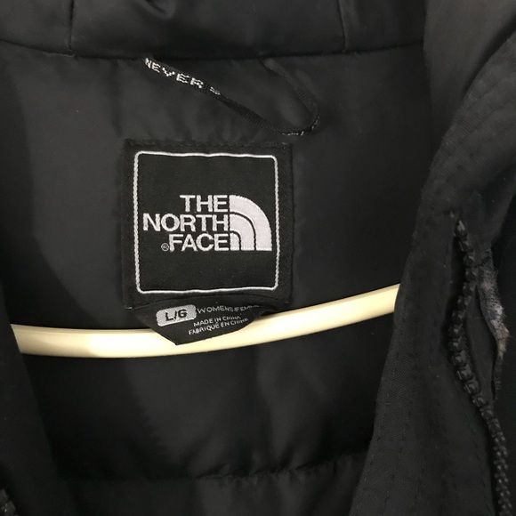 North face black coat with hoodie - Picture 2 of 4